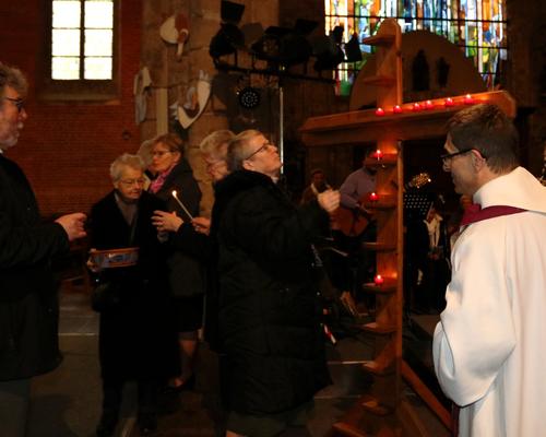 1702_Messe des familles en deuil 33