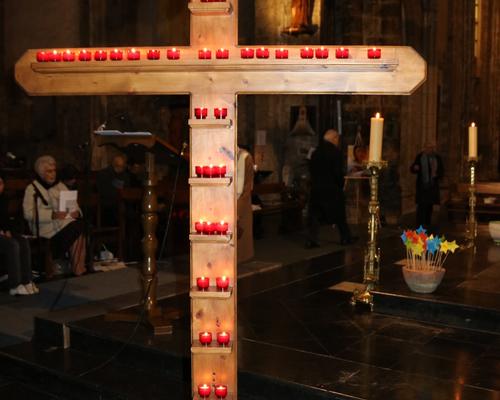 1702_Messe des familles en deuil 41