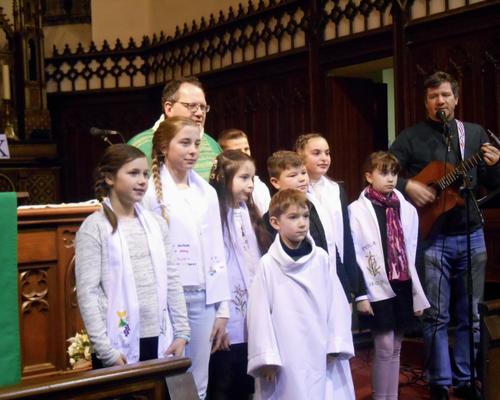 2017-02-04 - Premie#res communions a# Rousies - 39
