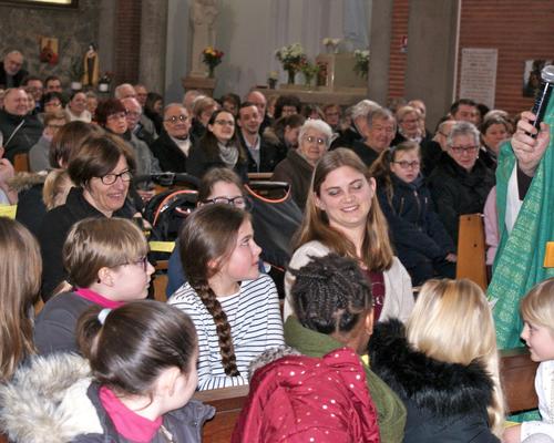 2017-02-05 - Messe familles - 1e#re communion SC -