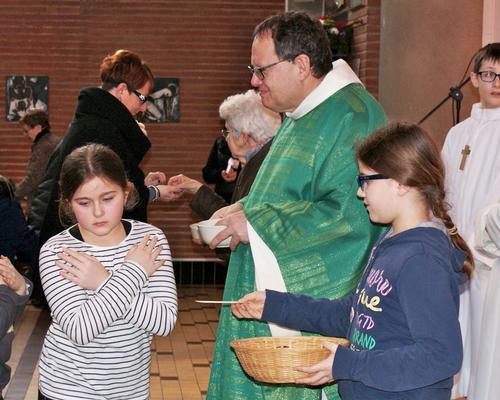 2017-02-05 - Messe familles - 1e#re communion SC -