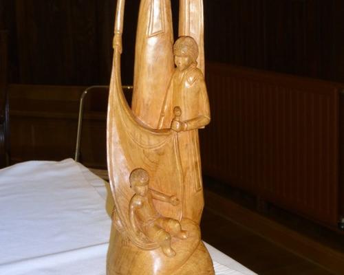 statue de St Joseph provenant de Madagascar offert par Mgr Garnier