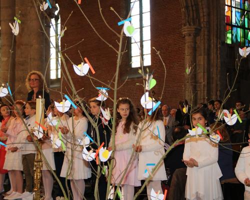 1704_1ères communions (Ecole St-Jean) 82