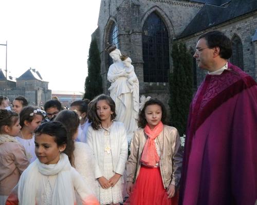 1704_1ères communions (Ecole St-Jean) 92