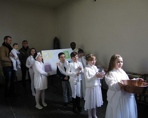 baptêmes d'enfants du catéchisme