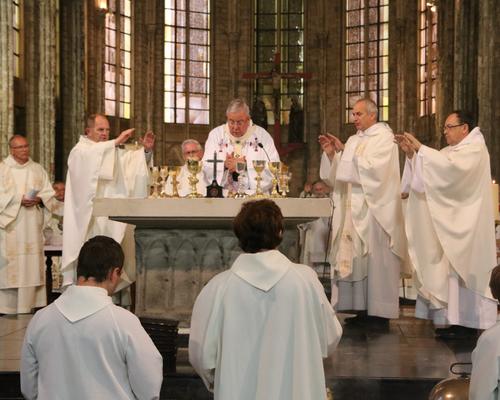 1704_Messe Chrismale 78