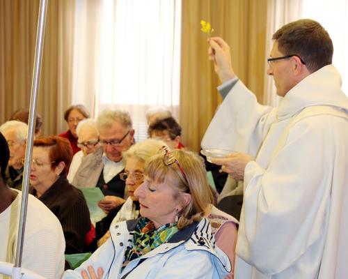 1704_Messe au CHD 16