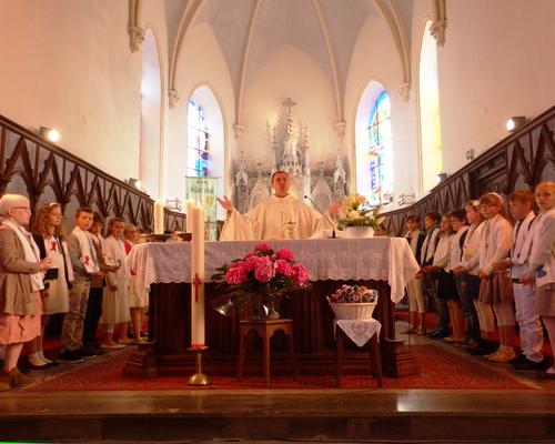 communion (95)