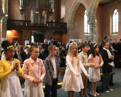 1705_1ères communions (Ecole de la Ste-Union) 6