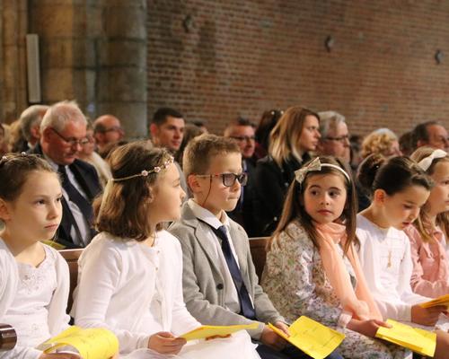 1705_1ères communions (Ecole de la Ste-Union) 31