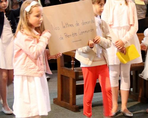1705_1ères communions (Ecole de la Ste-Union) 50