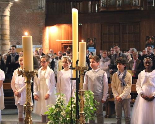 1705_1ères communions (Ecole de la Ste-Union) 73