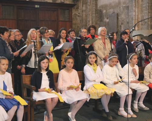 1705_1ères communions (Ecole de la Ste-Union) 93