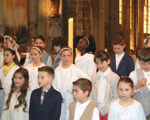 1705_1ères communions (Ecole de la Ste-Union) 100