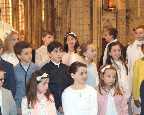 1705_1ères communions (Ecole de la Ste-Union) 102