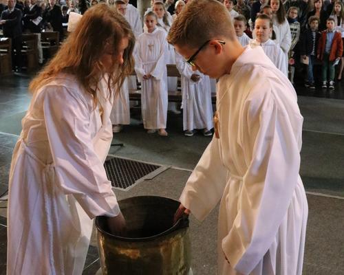 1705_Professions de foi (St-Jean-GrA) 38