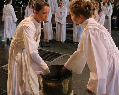 1705_Professions de foi (St-Jean-GrA) 40