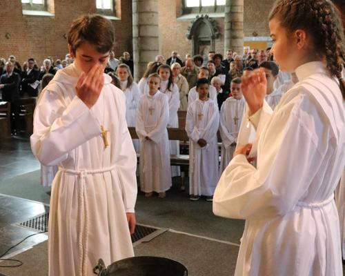 1705_Professions de foi (St-Jean-GrA) 45