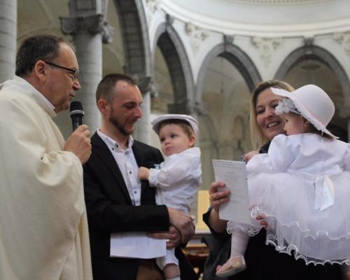 Accueil des nouveaux baptisés.