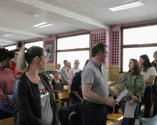 1705_Mgr Garnier rencontre les confirmands 8