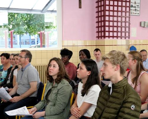 1705_Mgr Garnier rencontre les confirmands 15