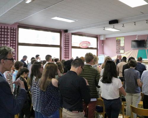 1705_Mgr Garnier rencontre les confirmands 49