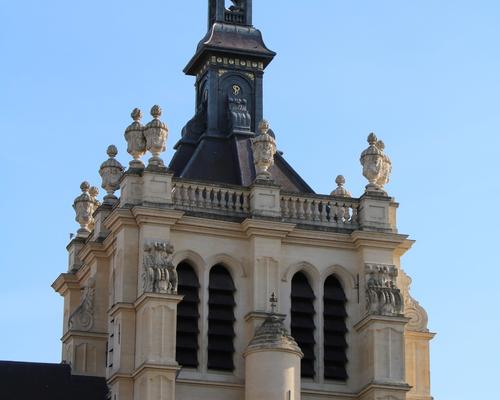 1705_Mgr Garnier rencontre les confirmands 50