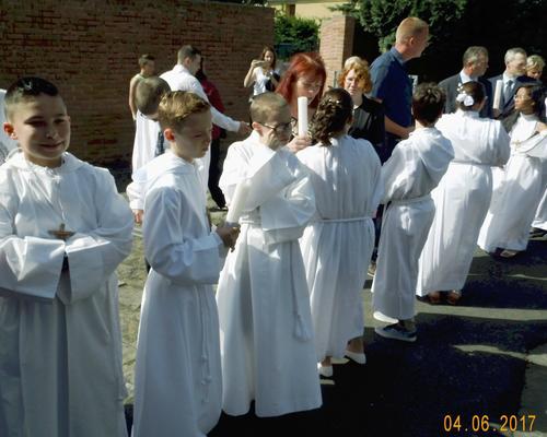 04 Juin 2017 Profession de Foi (11)