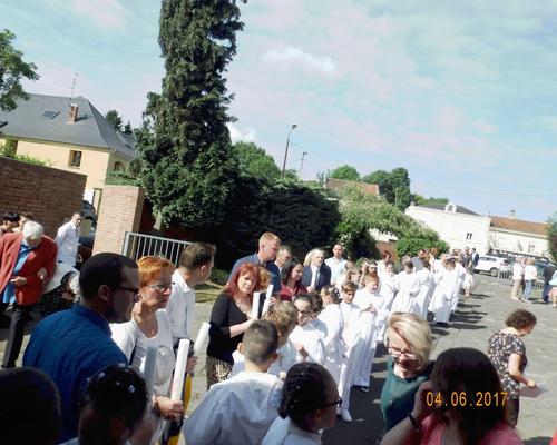 04 Juin 2017 Profession de Foi (30)