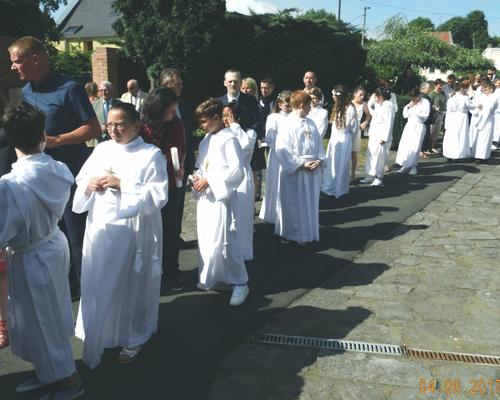 04 Juin 2017 Profession de Foi (37)
