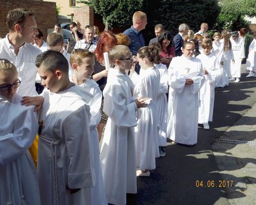 04 Juin 2017 Profession de Foi (42)