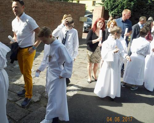 04 Juin 2017 Profession de Foi (62)