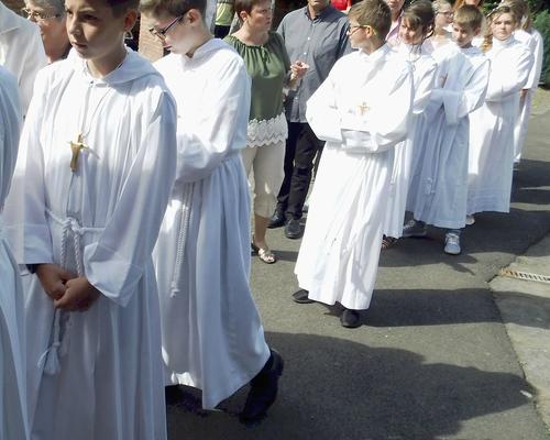 04 Juin 2017 Profession de Foi (96)