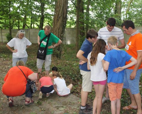 décodages au sommet chez les pommiers ... Apparemment Laurence et Séverine se sentent une âme d'enfant, Paul Gaïa et Abel une âme d'adulte : c'est ça la solidarité intergénérationnelle  !