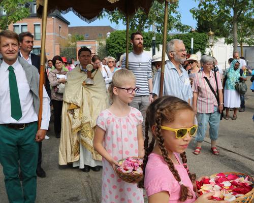 1706_Procession 2