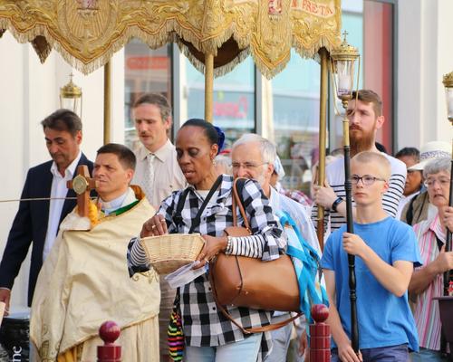 1706_Procession 46
