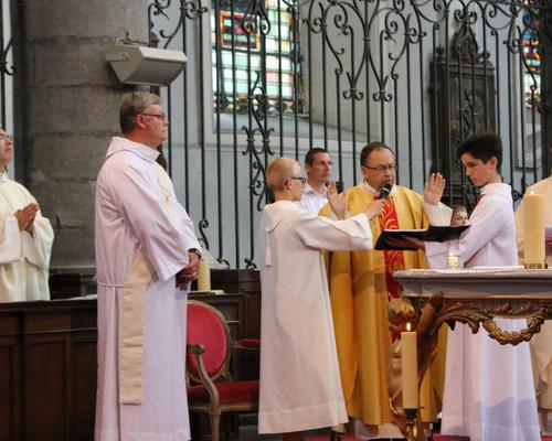 1706_Célébration de l'Eucharistie 31