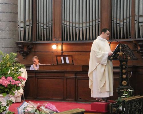 1706_Célébration de l'Eucharistie 38