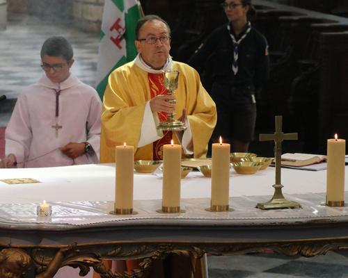 1706_Célébration de l'Eucharistie 58
