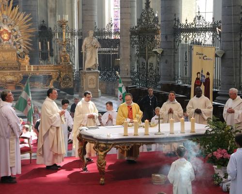 1706_Célébration de l'Eucharistie 65