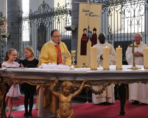 1706_Célébration de l'Eucharistie 77