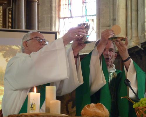 JUBILES 09072017 MESSE COMMUNION PHILIPPE DEKOKER