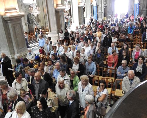 retour de l'icône dans la cathédrale - vénération