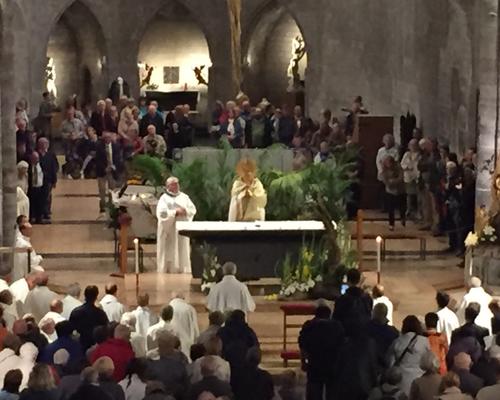 Retour à l'église St Géry, le dimanche soir Adorat
