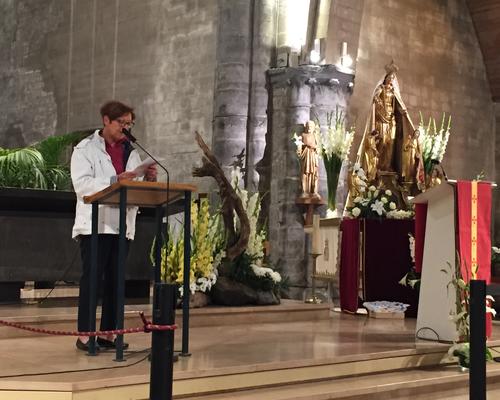 Marie Claude nous témoignera le vendredi de la guérison miraculeuse de son neveu qui n'aurait pas du avoir d'enfant ; Il en a 2 âgés d'une trentaine d'année. Merci Marie.