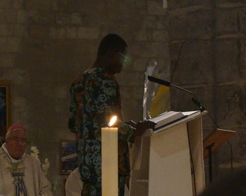 Gema émue est envoyée au Togo - lecture