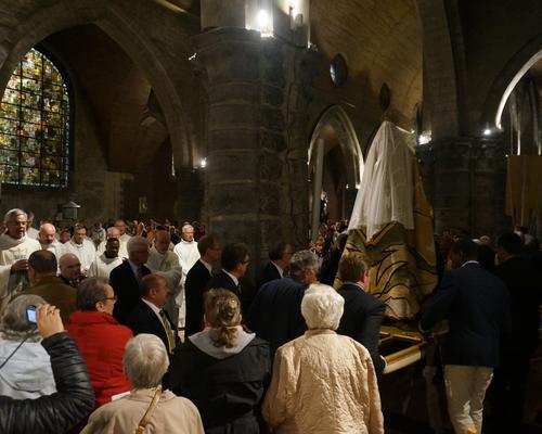 La vierge va faire son tour ... de l église St Gér