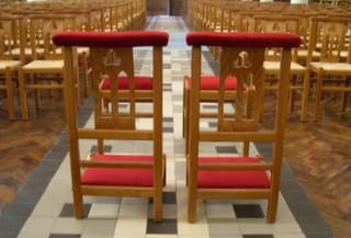 les chaises des futurs mariés