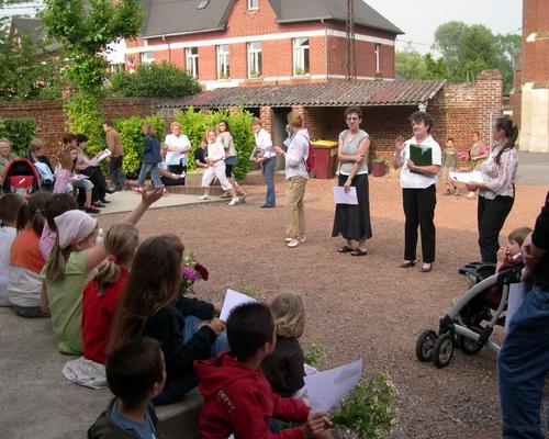les enfants à l'écoute