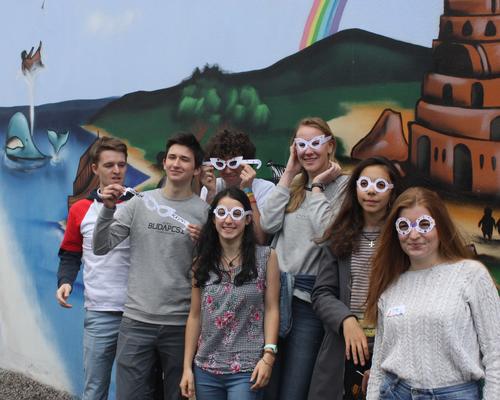 équipe terre avec ses lunettes
